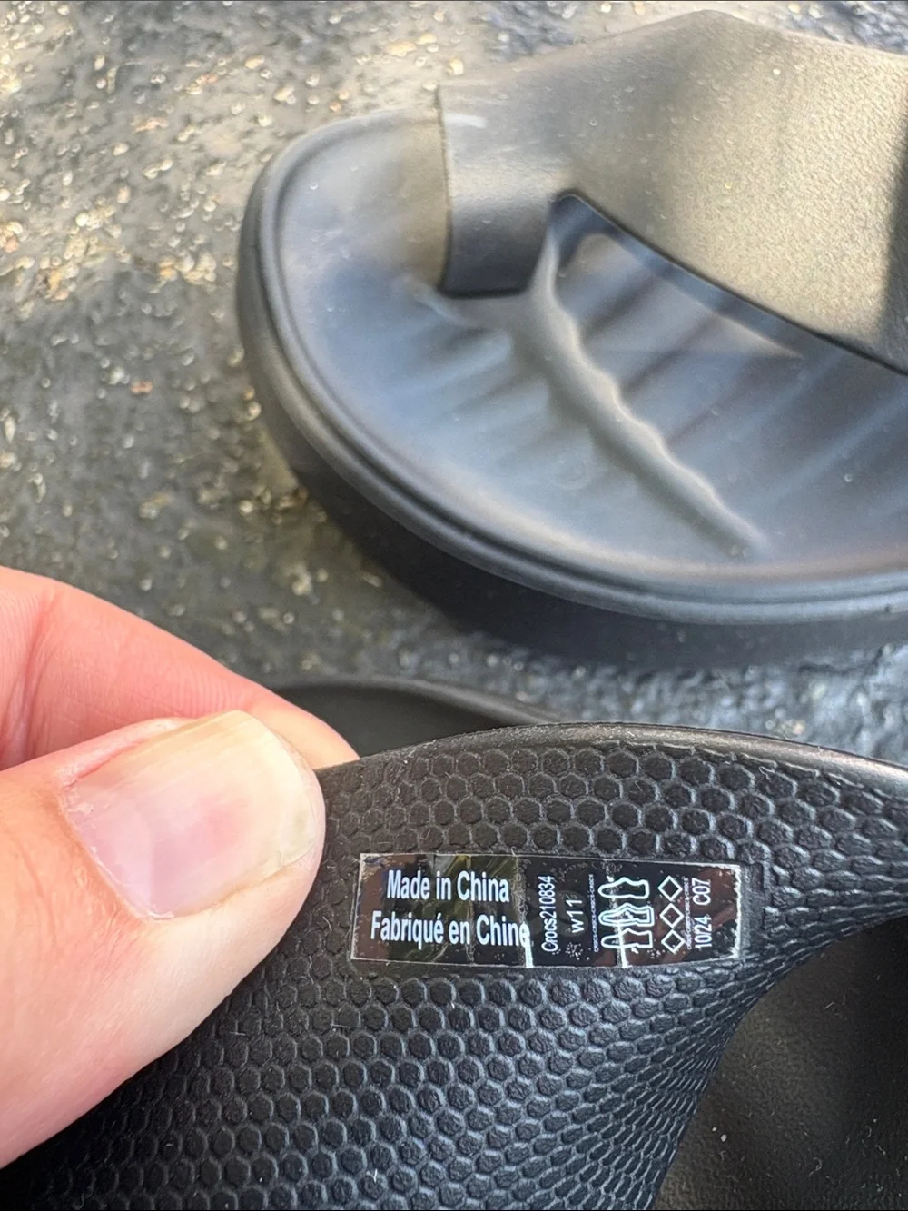 CROCS sleek black